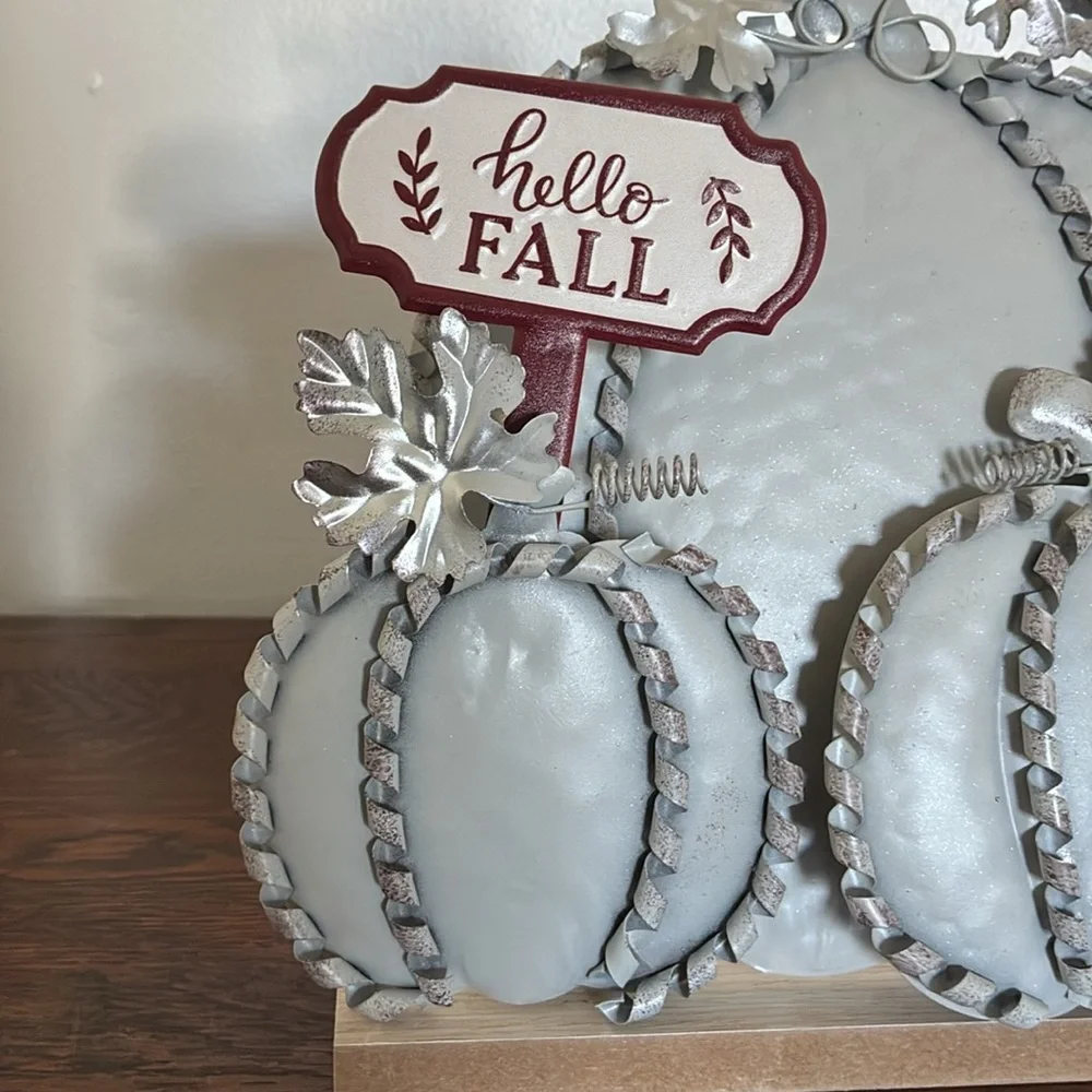 NWT- Silver Metal Pumpkins Trio Decoration w/ Hello Fall Sign on Wood Base 🍁